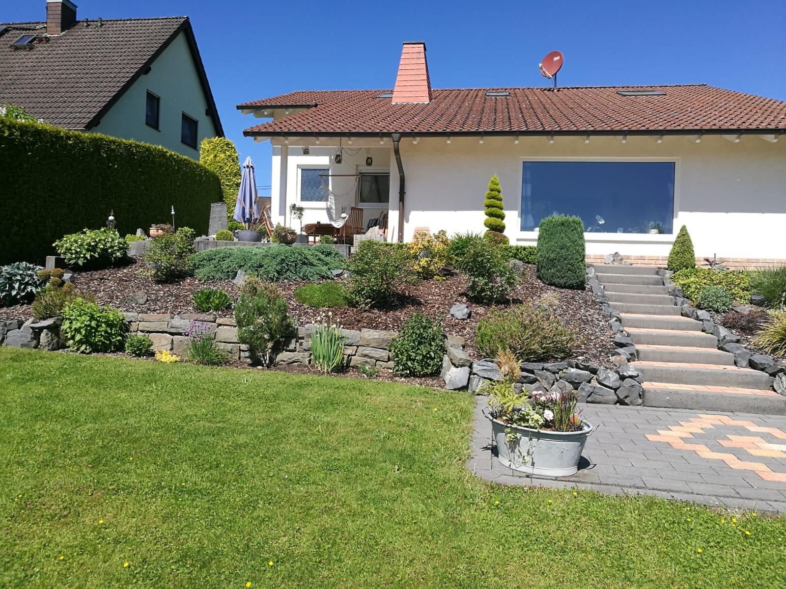 Gestalteter Garten als Referenz von Gartenbau MiPo
